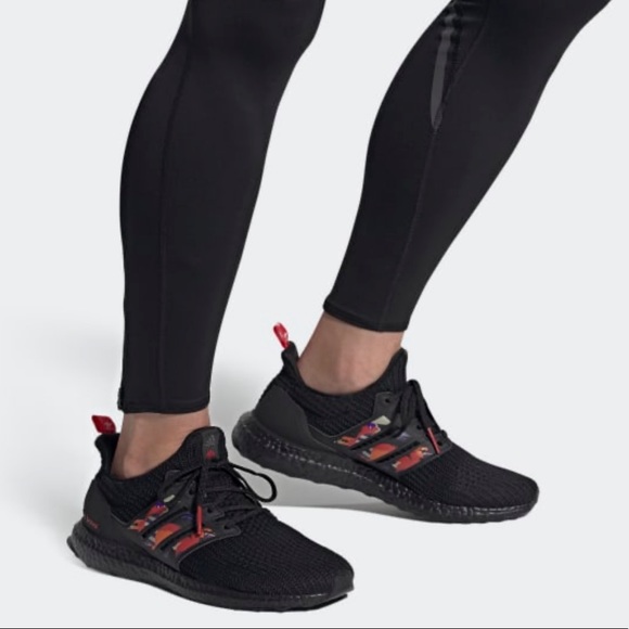adidas ULTRABOOST DNA LUNAR NEW YEAR - Picture 3 of 12